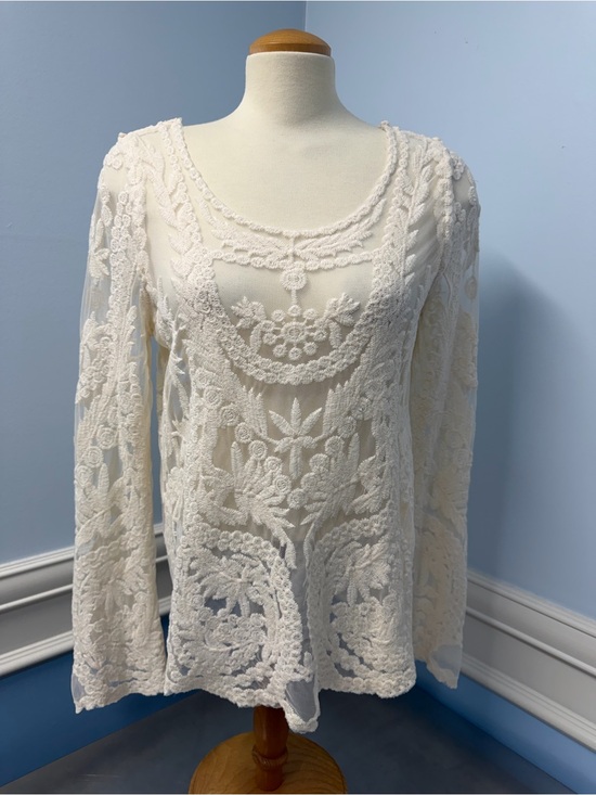 Source Unknown Tops - Ivory heavy Lace Long Sleeve Crochet Top